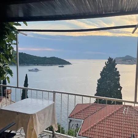 Guest Sveti Jakov Gæstehus 3*