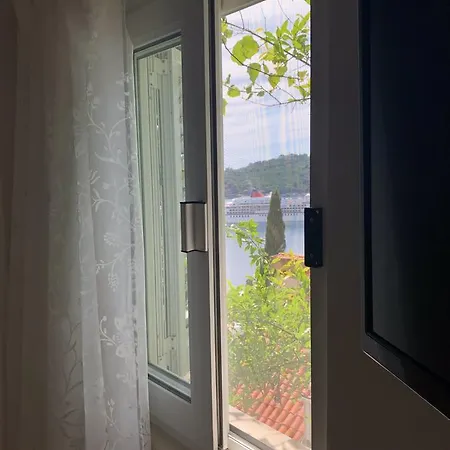 Guest Sveti Jakov Guest house 3*